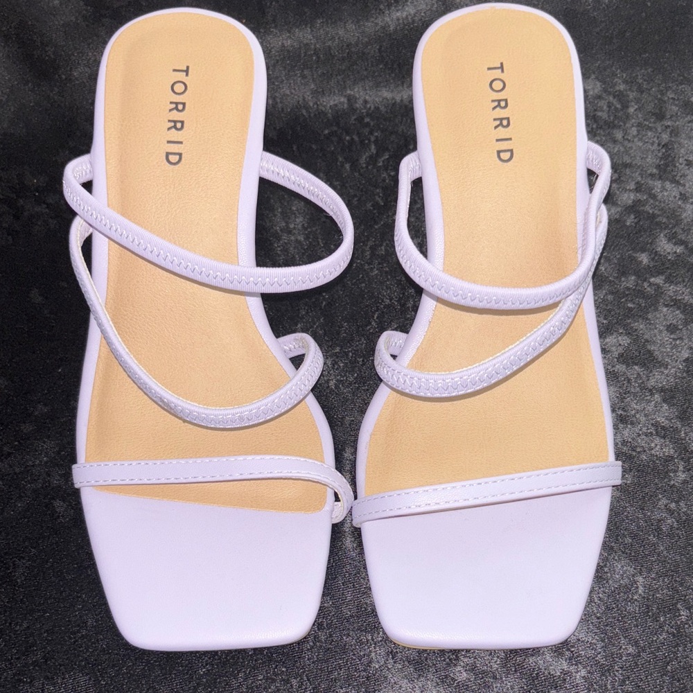 Wide width Strappy Sandals